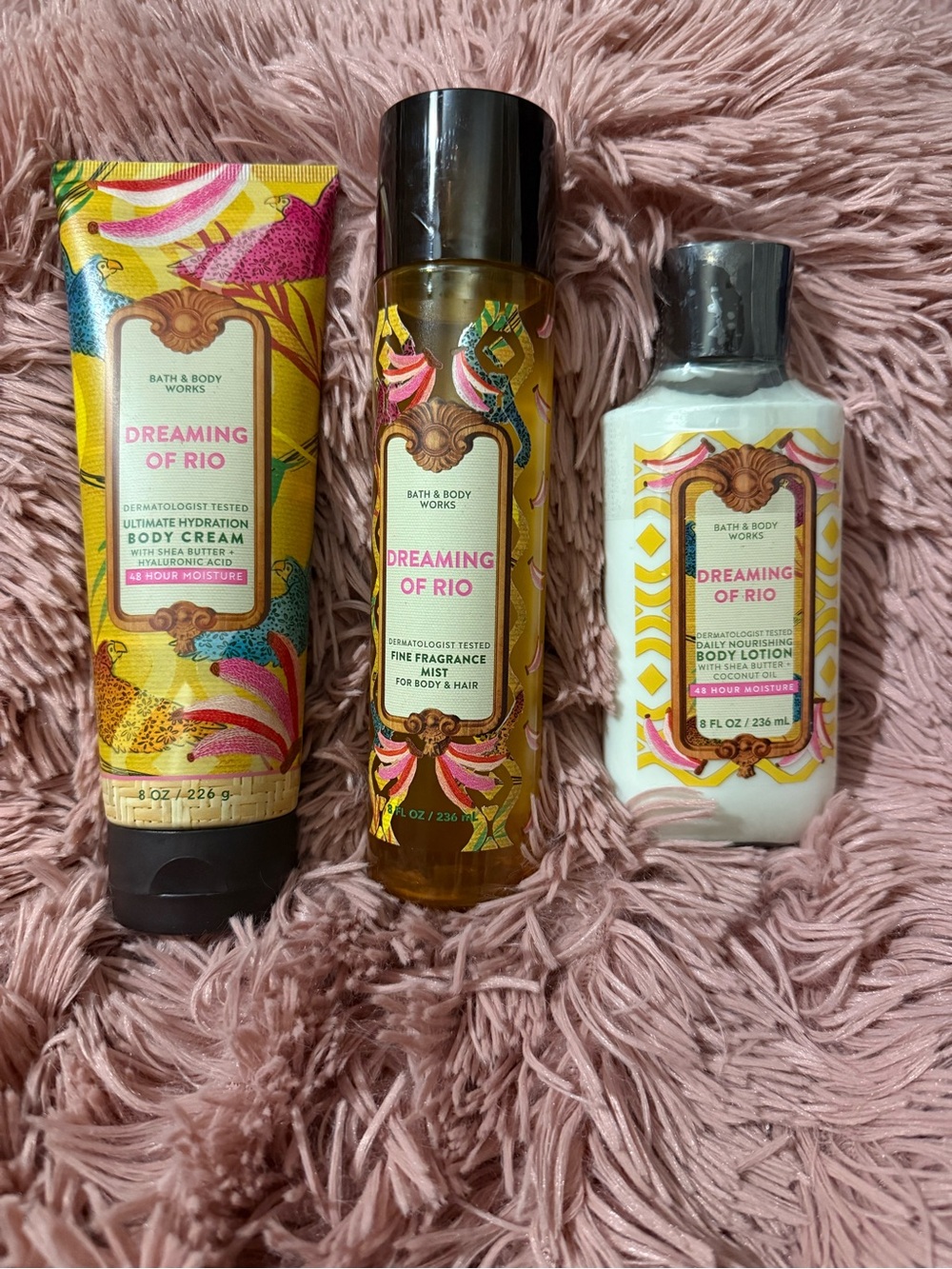 Bath & Body Works Dreaming of Rio Set - Yellow, Pink